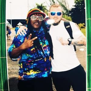 Meet your Posher, Dustin